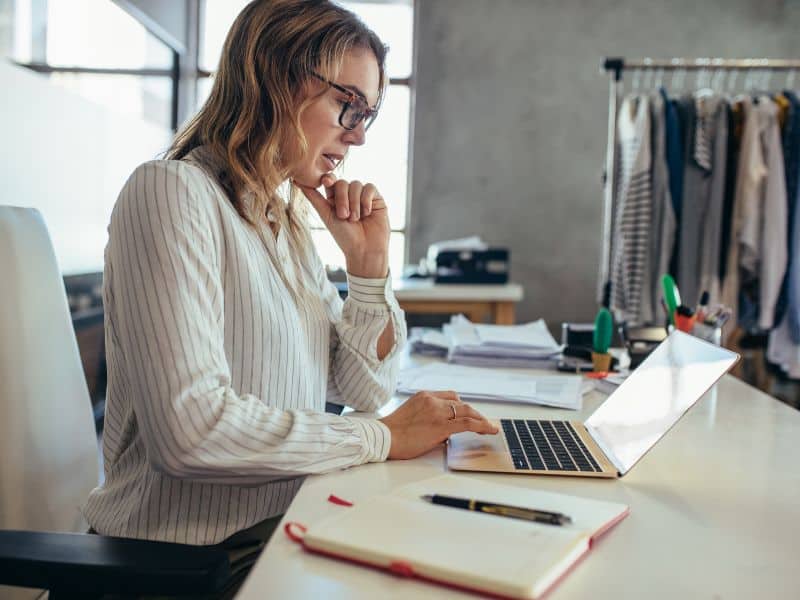 female business owner in Irondequoit, NY looking for an insurance quote